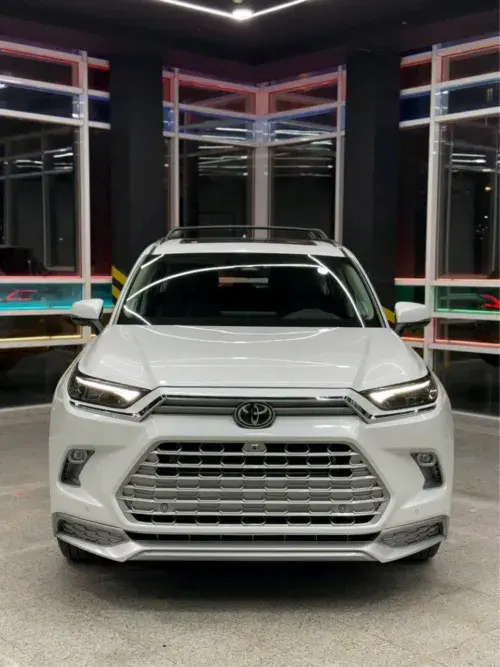 Toyota Grand Highlander — 1/10