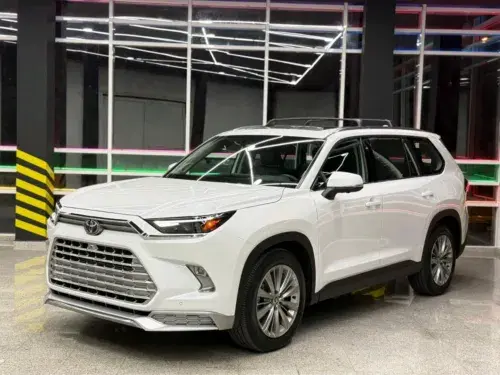 Toyota Grand Highlander — 2/10