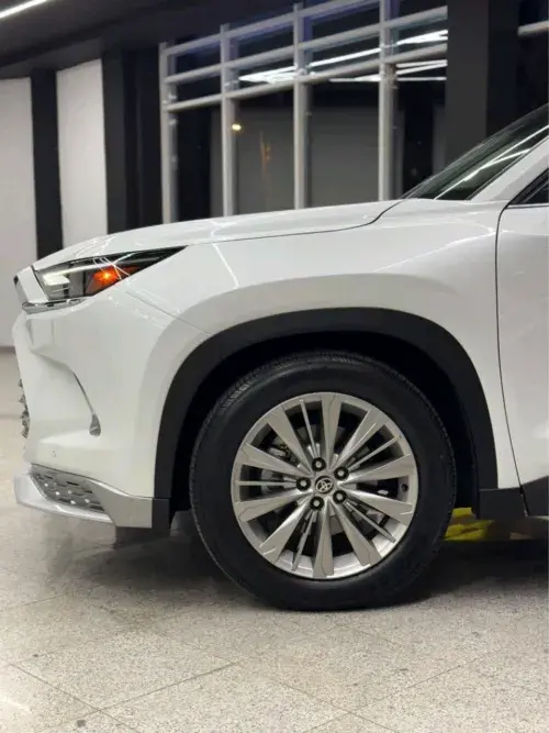 Toyota Grand Highlander — 5/10