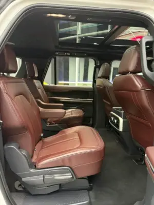 Ford Expedition thumbnail 9