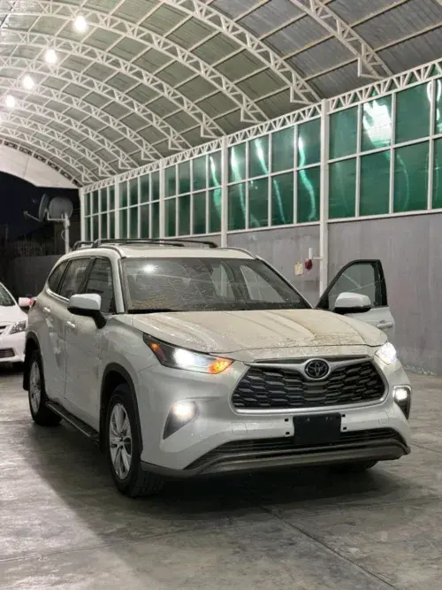 Toyota Highlander — 1/6