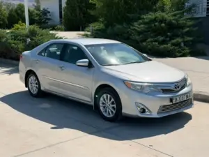Toyota Camry thumbnail 1