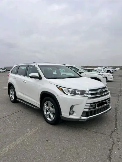 Toyota Highlander — 3/7
