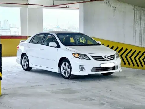 Toyota Corolla — 1/4