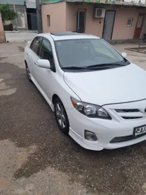 Toyota Corolla thumbnail 6