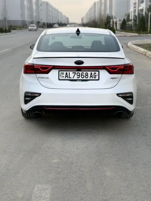 Kia Forte — 2/8