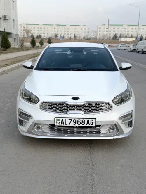 Kia Forte — 1/8