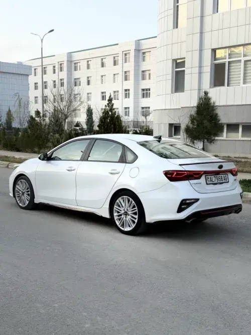 Kia Forte — 5/8
