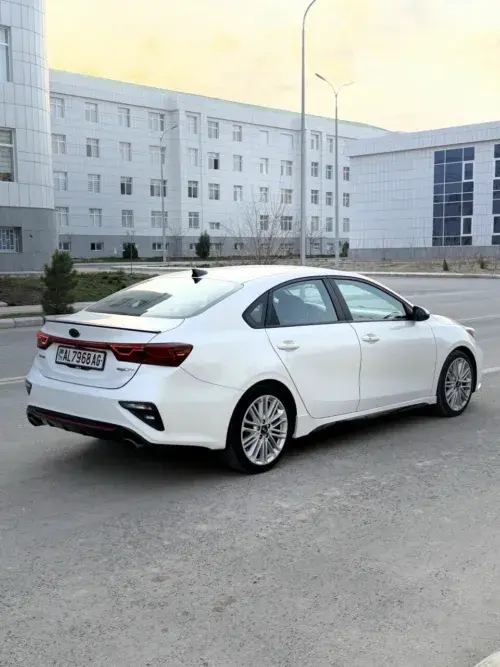 Kia Forte — 6/8
