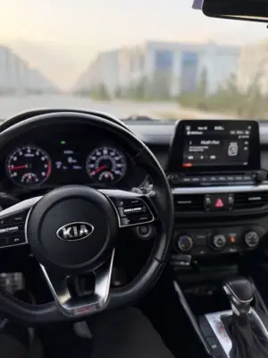 Kia Forte thumbnail 7