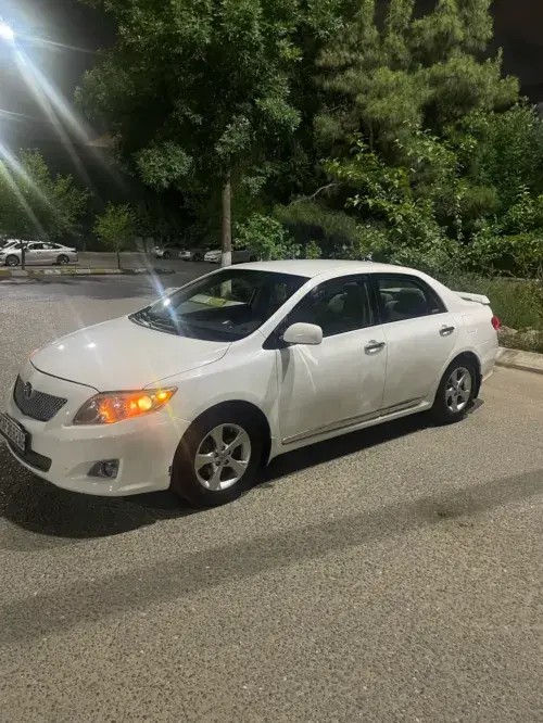 Toyota Corolla — 3/7