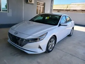 Hyundai Elantra thumbnail 7