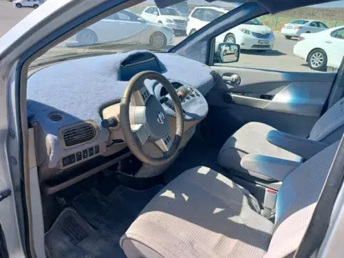 Nissan Quest — 3/10