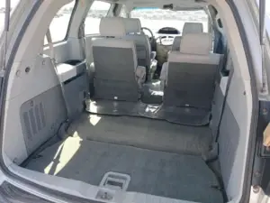 Nissan Quest thumbnail 5