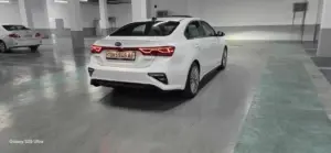 Kia Forte thumbnail 4