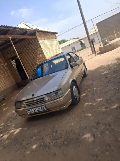 Opel Vectra — 1/4