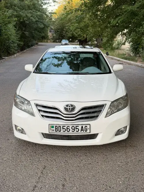Toyota Camry — 2/11