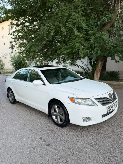 Toyota Camry — 3/11