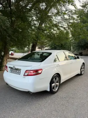 Toyota Camry thumbnail 5