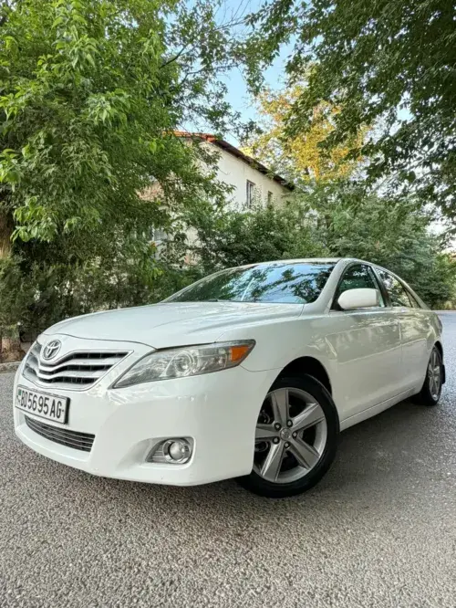 Toyota Camry — 7/11