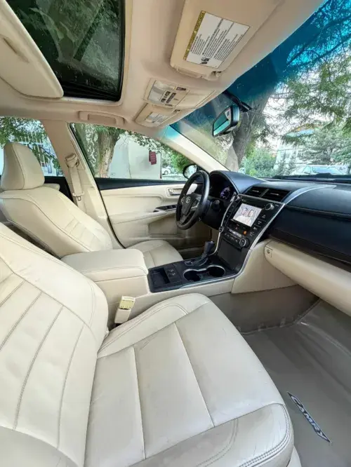 Toyota Camry — 7/10