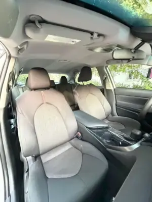 Toyota Camry thumbnail 8