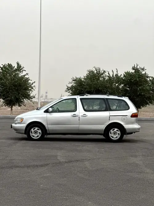 Toyota Sienna — 7/8