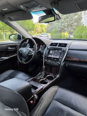 Toyota Camry thumbnail 6
