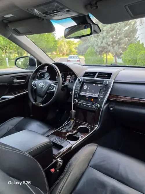 Toyota Camry — 6/9