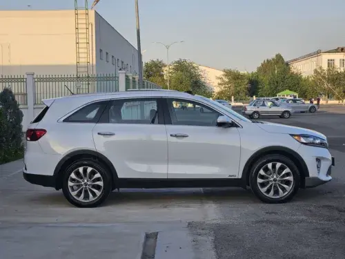 Kia Sorento — 2/9