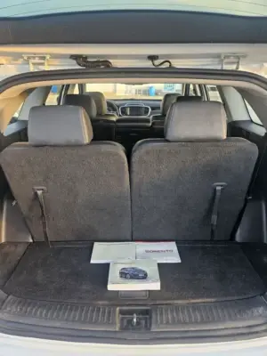 Kia Sorento thumbnail 7