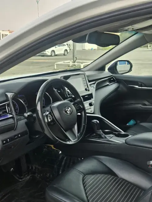 Toyota Camry — 5/6