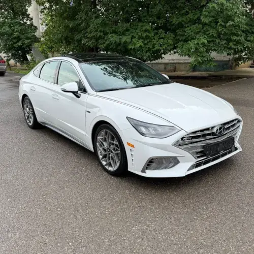 Hyundai Sonata — 5/10