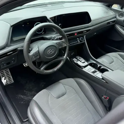 Hyundai Sonata — 9/10