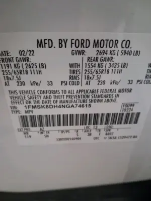 Ford Explorer thumbnail 2