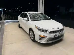 Kia Forte thumbnail 2