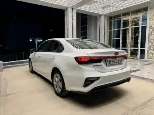 Kia Forte thumbnail 3