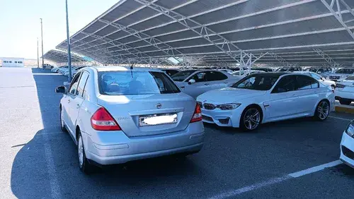 Nissan Versa — 3/5