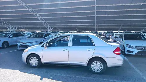 Nissan Versa — 4/5