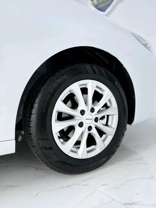 Roewe i5 — 9/9