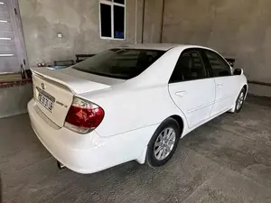 Toyota Camry thumbnail 6
