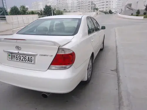 Toyota Camry — 9/10