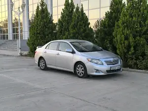 Toyota Corolla thumbnail 3