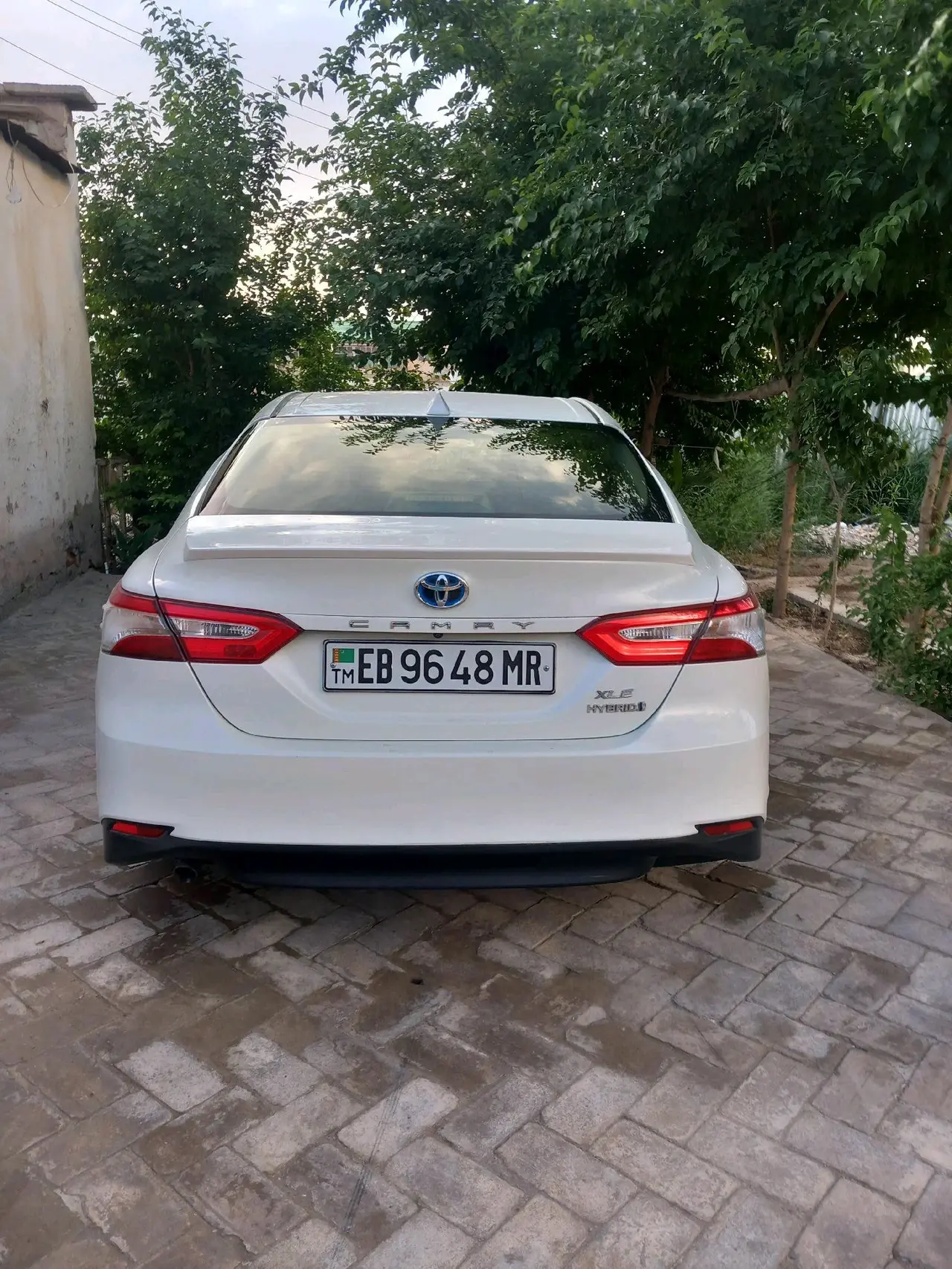 Toyota Camry — 1/10