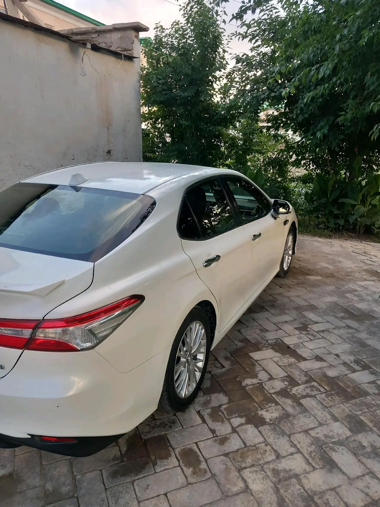 Toyota Camry — 9/10